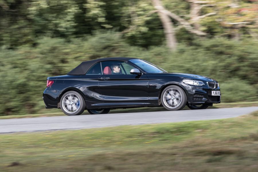  BMW M240i Convertible 2016 года  (UK) (фото 20 из 21)